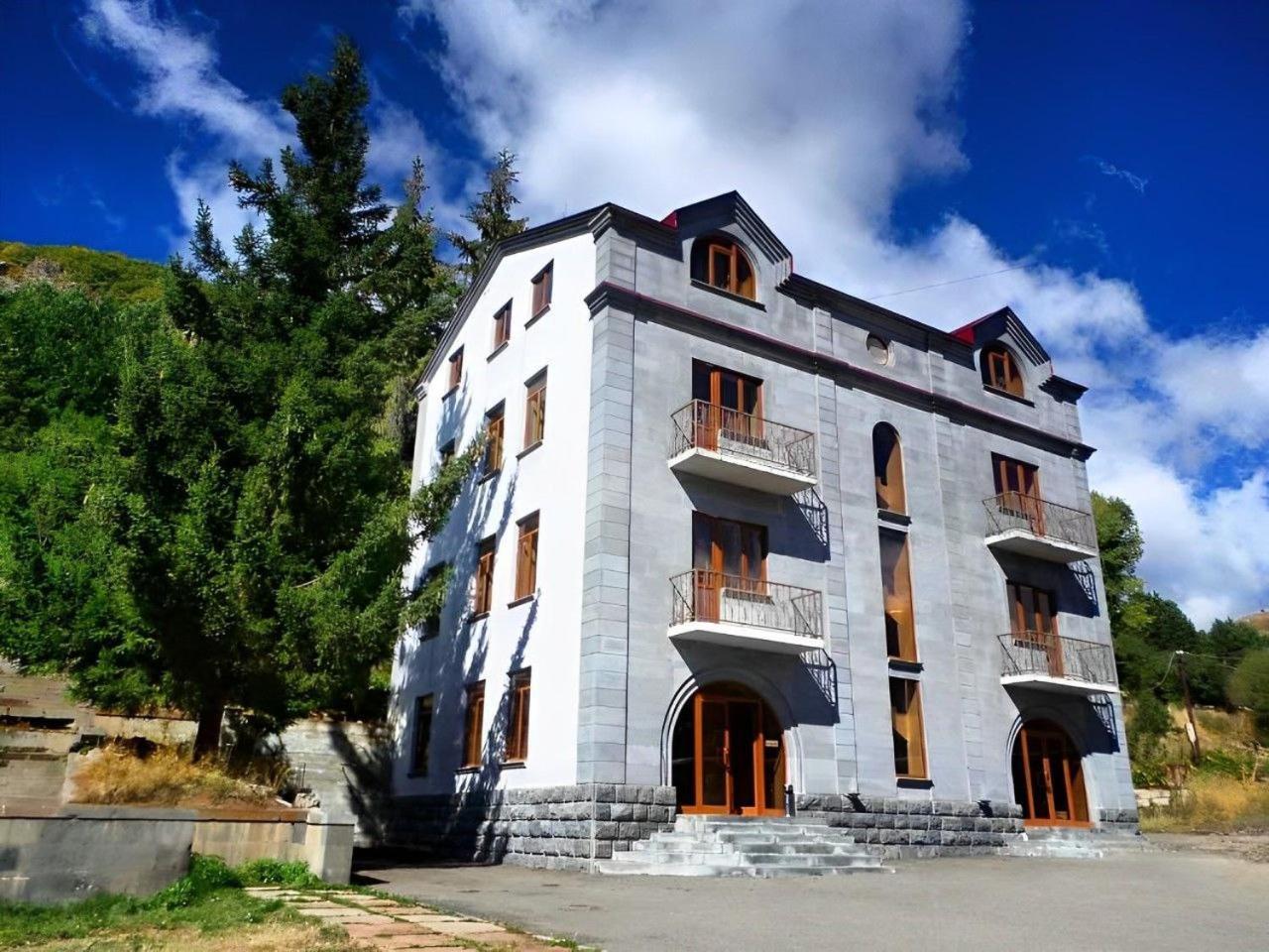 Jermuk Villa Imperial Экстерьер фото